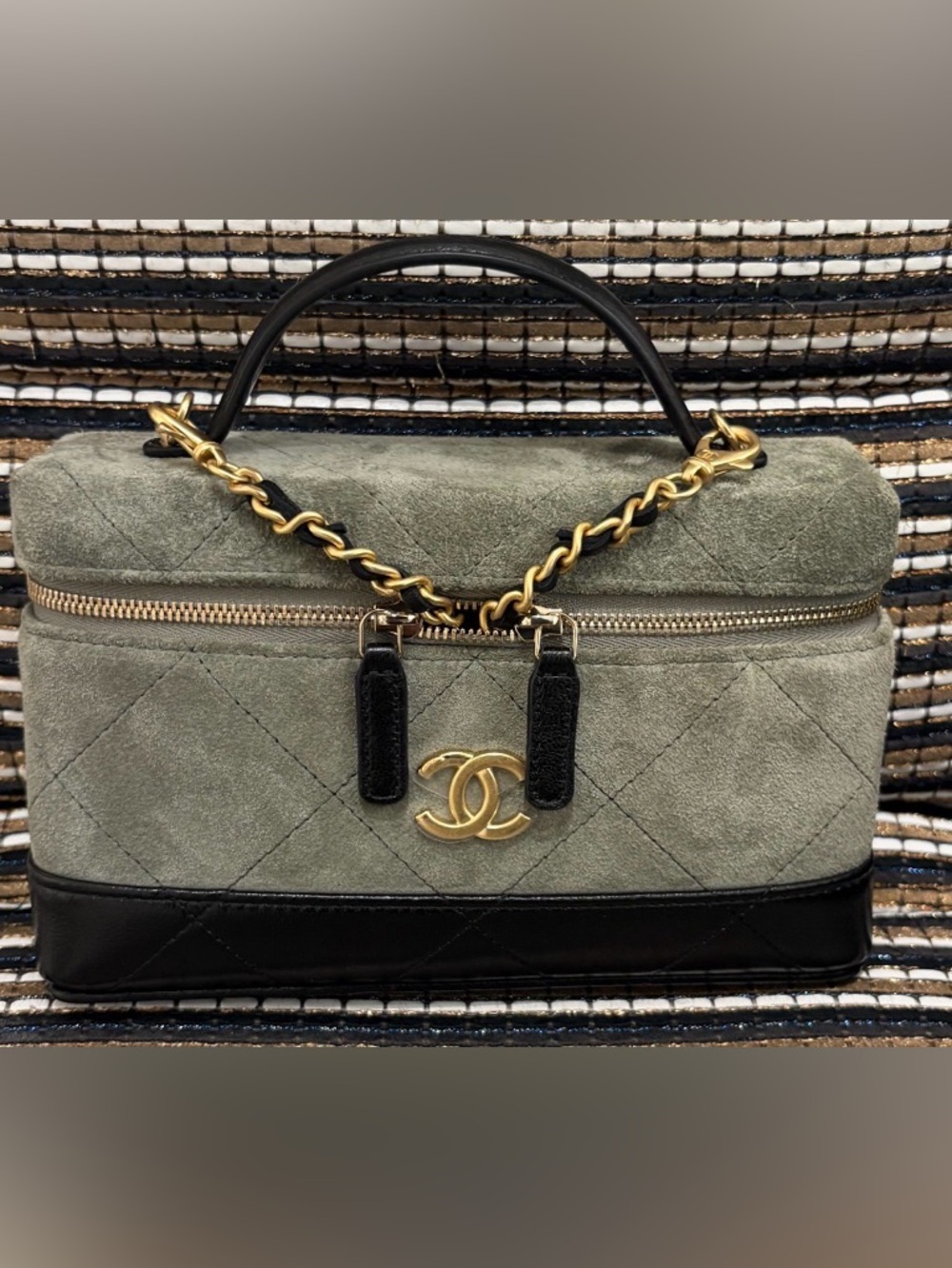 Authentic CHANEL Olive Green Suede & black 🫶🏽 Brand new in box